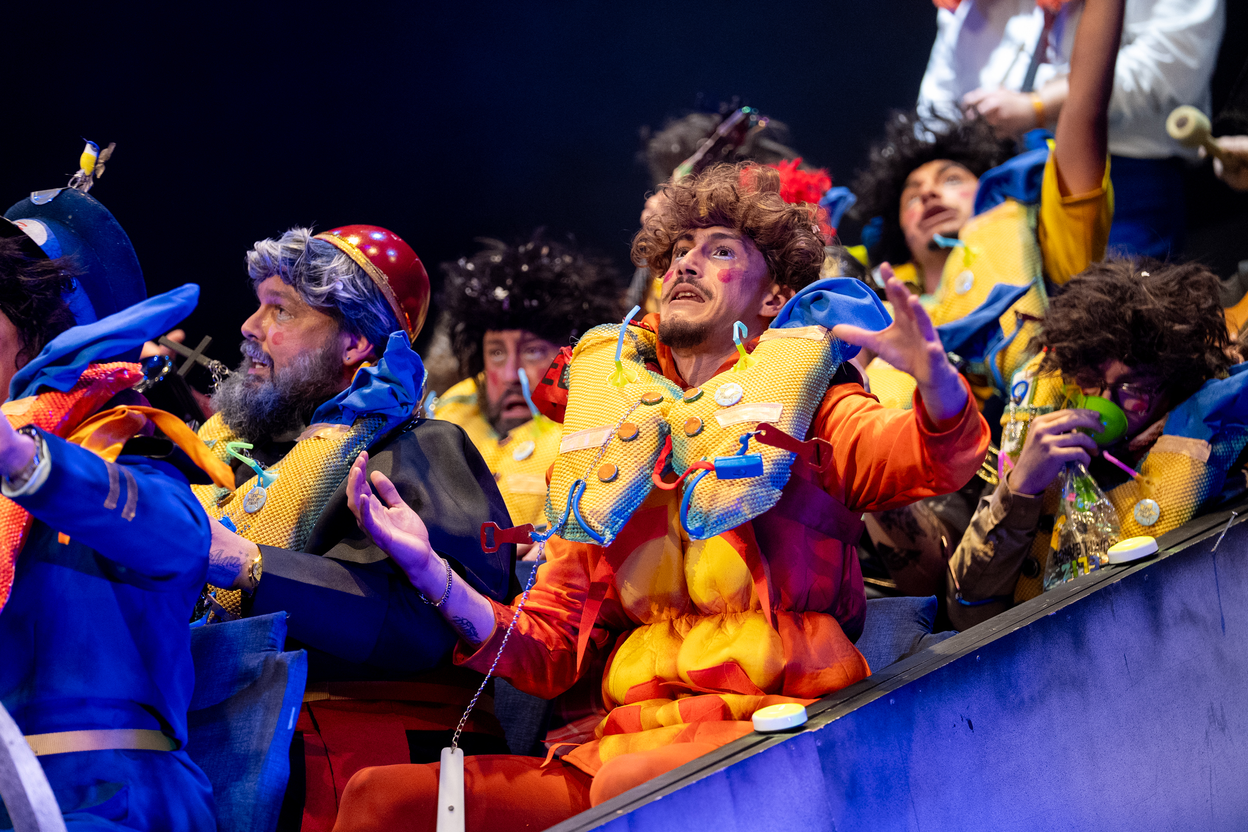 Chirigota, Seguimos cayendo mal - Cuartos