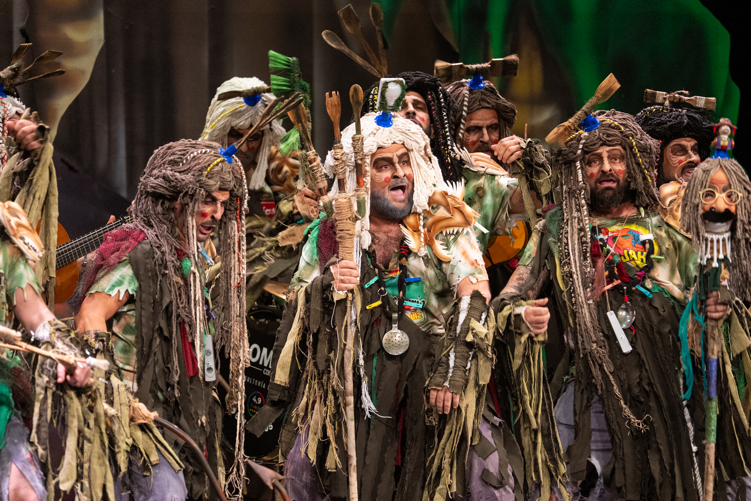 Chirigota, Los Cadisapiens (La involución) - Cuartos