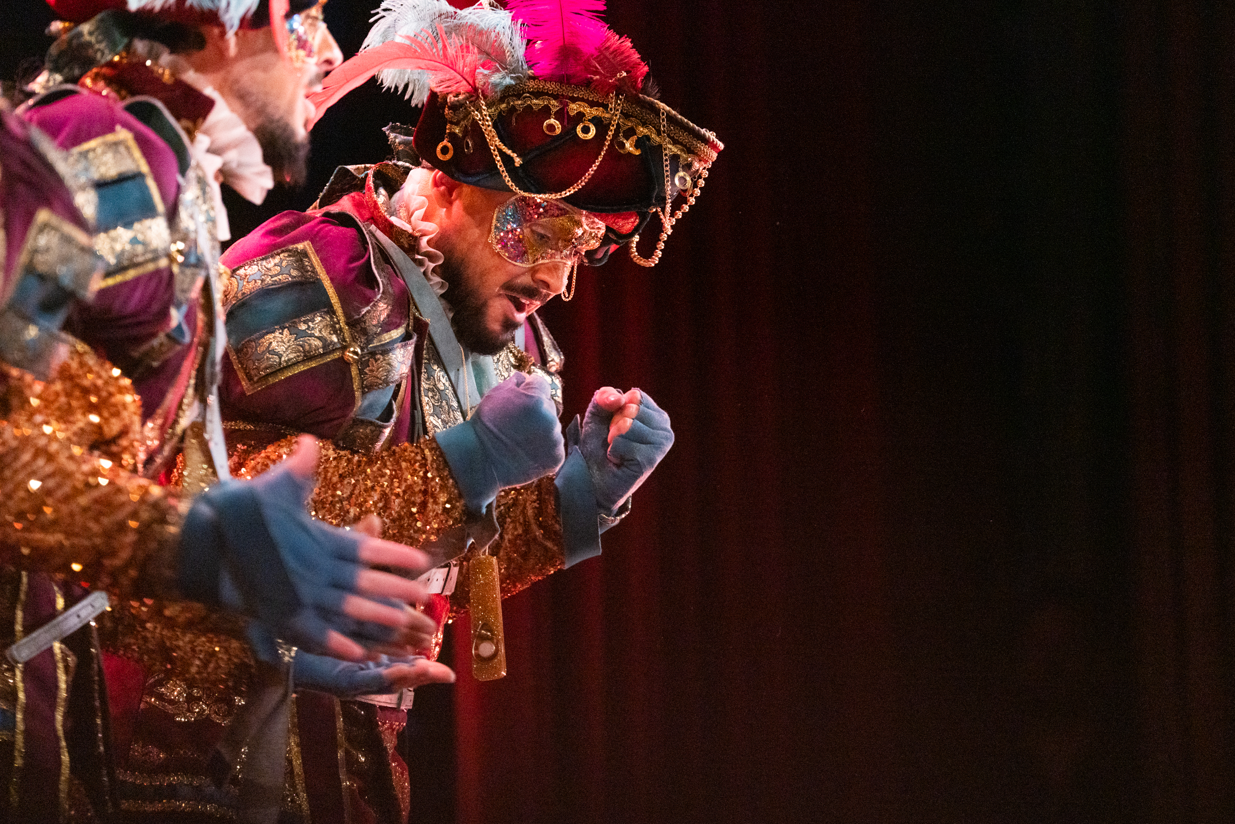 Comparsa, El manicomio - Preliminares