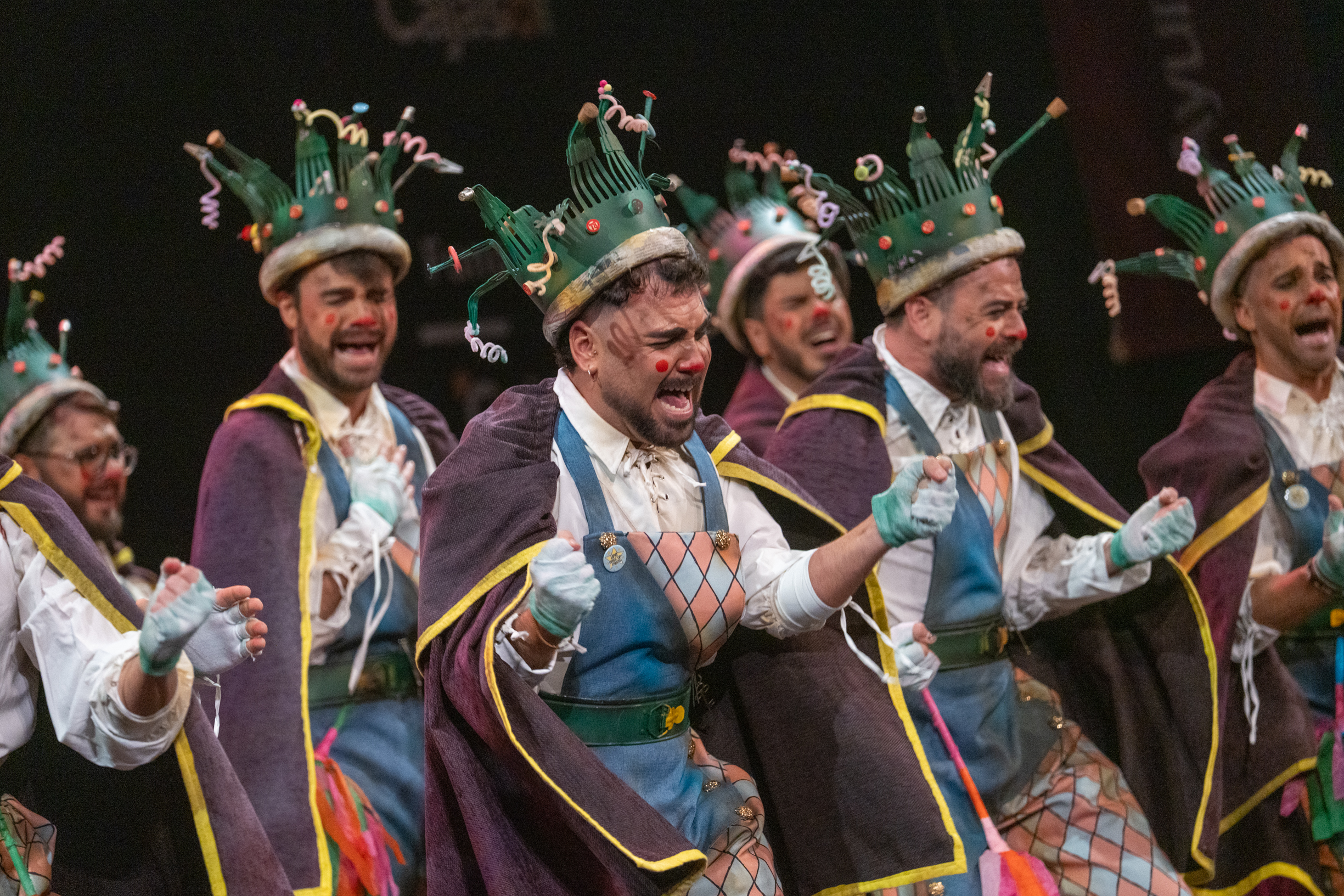 Comparsa, Los del escondite -Preliminares