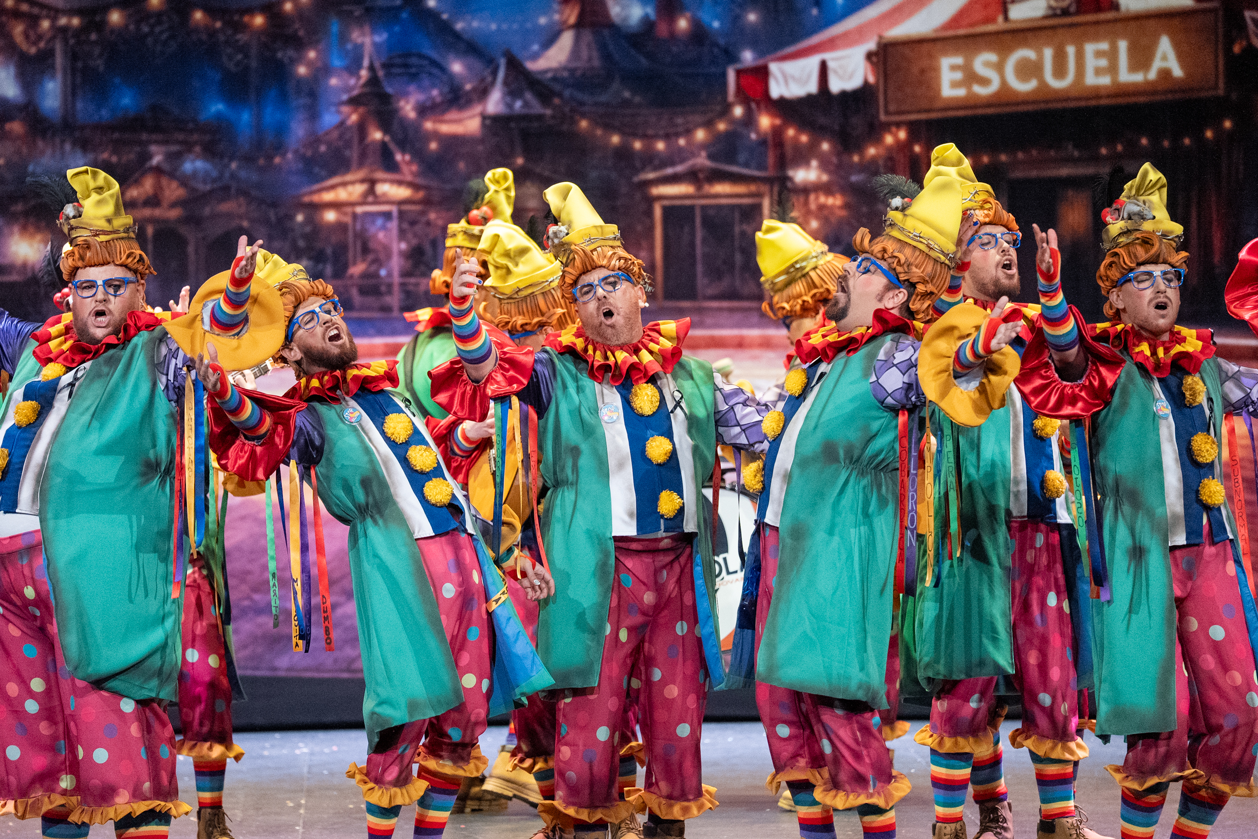 Comparsa, DUMBO - (El vecindario) - Preliminares