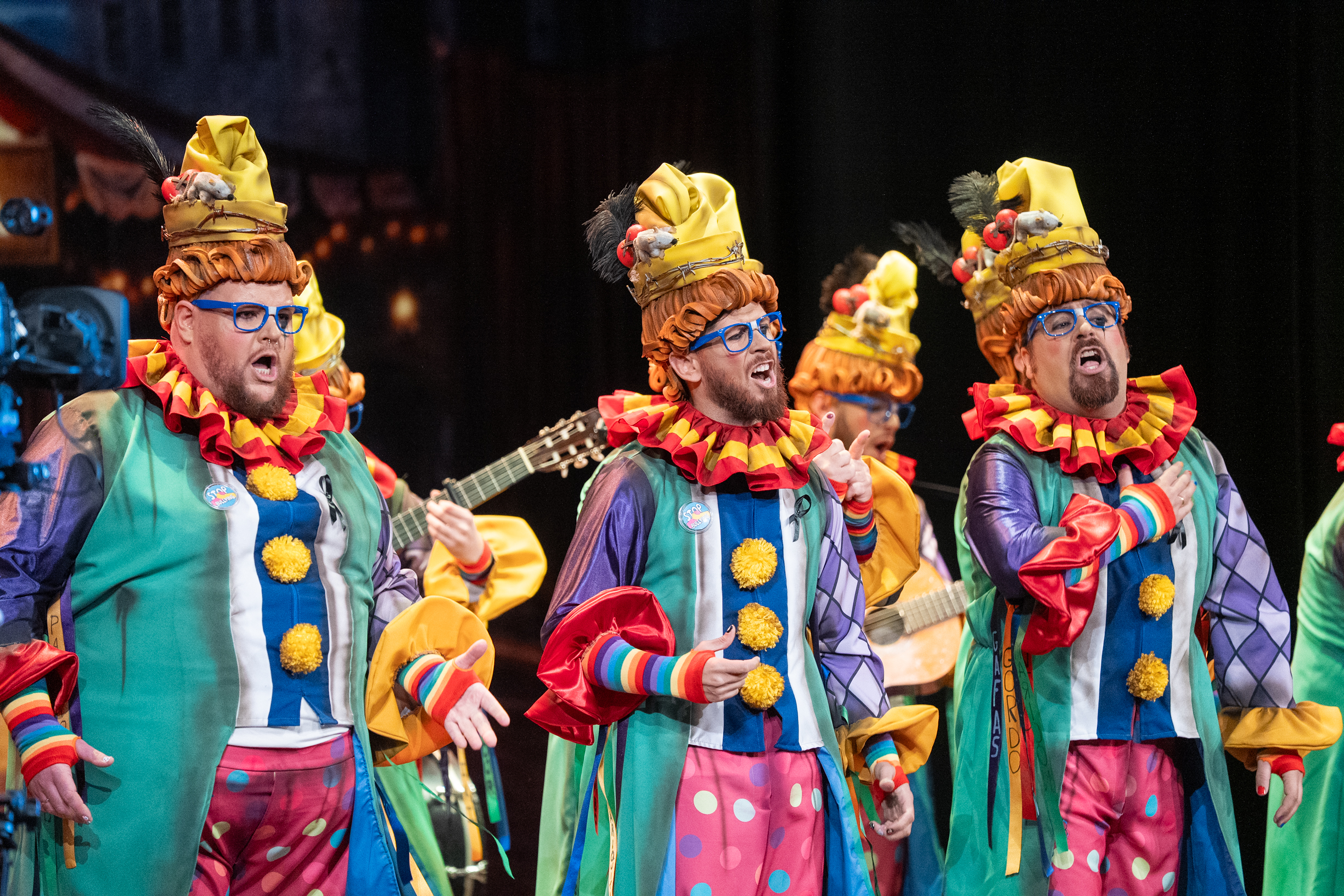 Comparsa, DUMBO - (El vecindario) - Preliminares