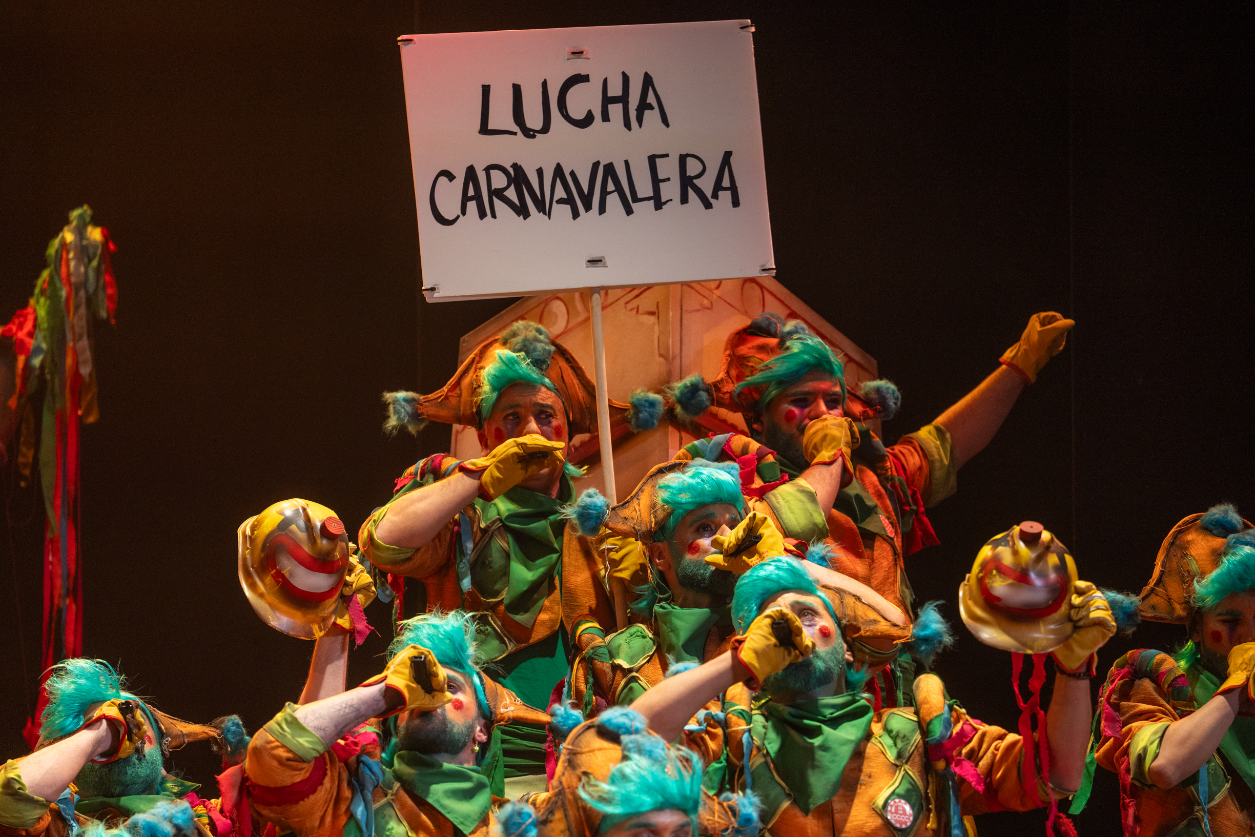 Coro, El sindicato - Preliminares