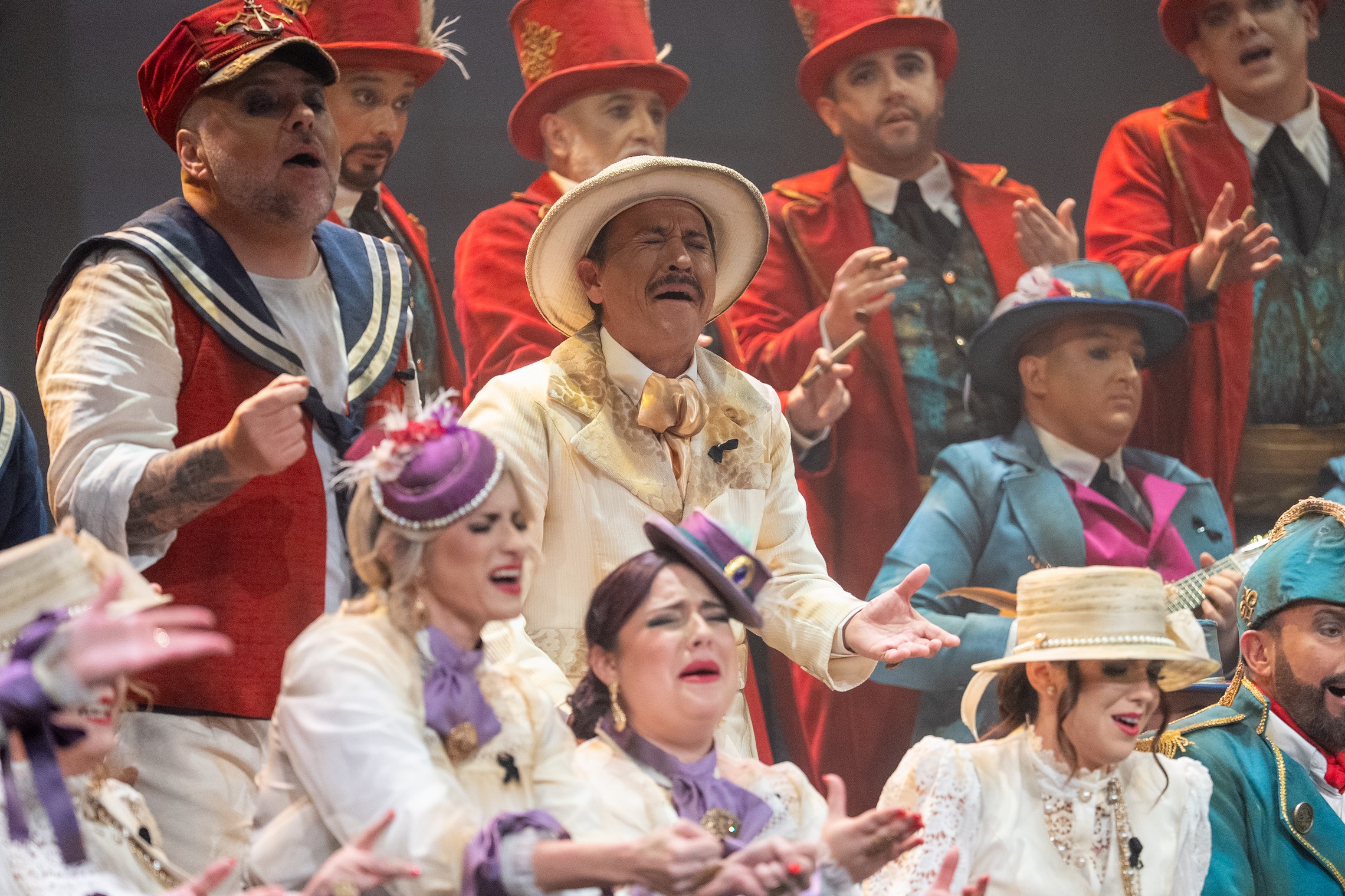 Coro, Café Puerto América - Preliminares