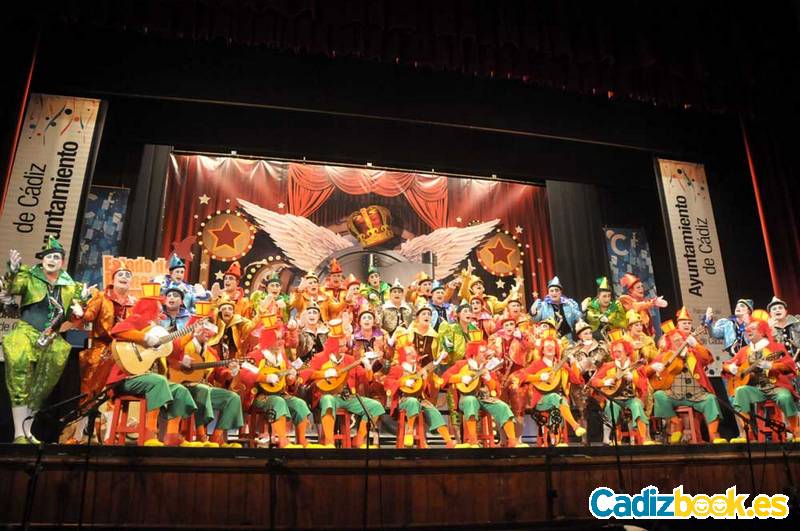 ¿listos los de atrás? ¡listos¡ ¿listos los de atrás? ¡listos¡