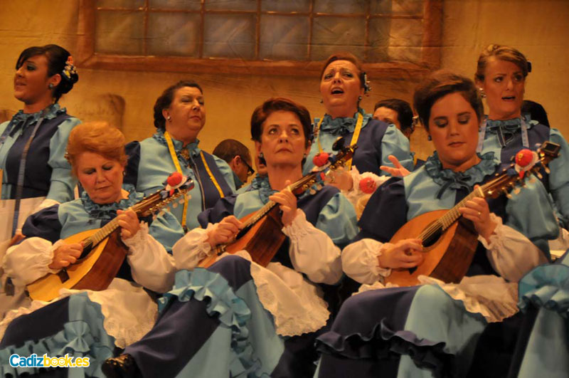 Este coro tiene tela Este coro tiene tela