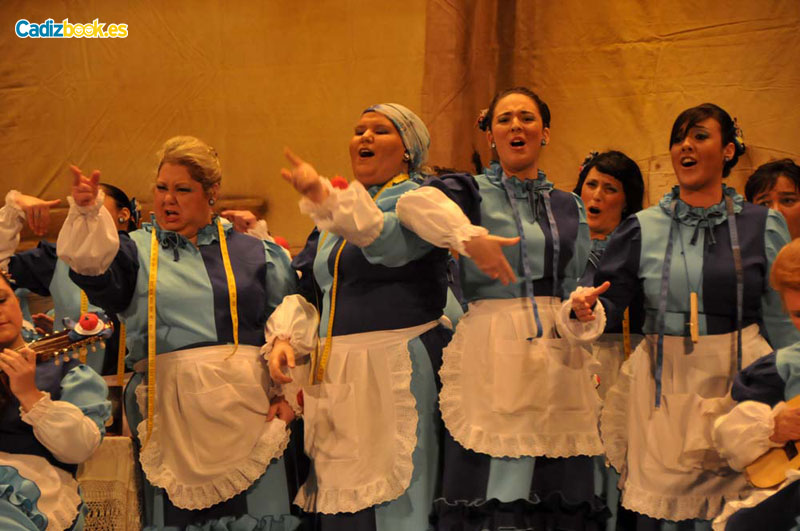Este coro tiene tela Este coro tiene tela