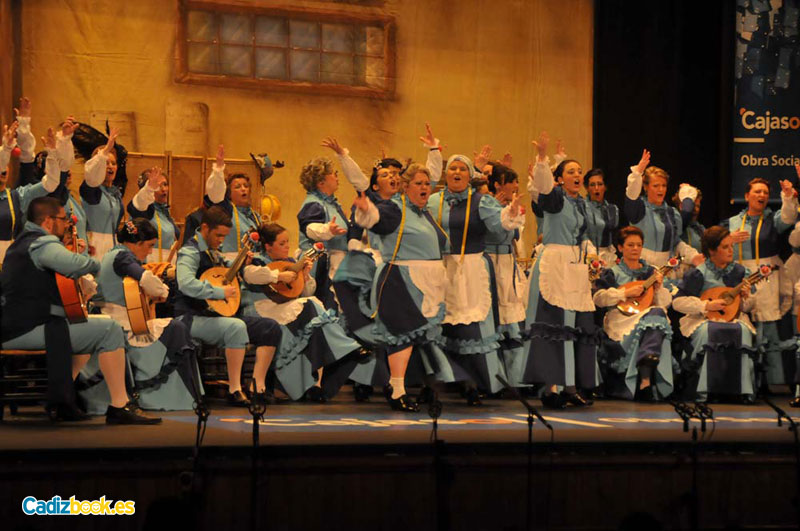 Este coro tiene tela Este coro tiene tela