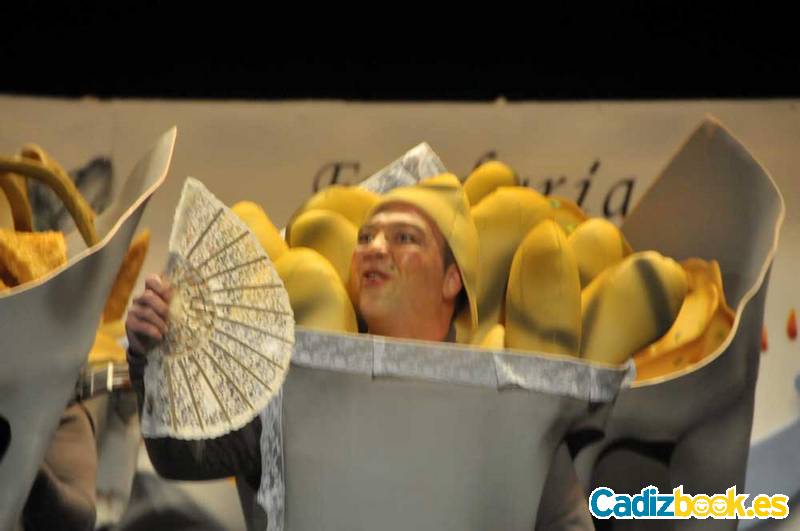 Una chirigota de cuartos Una chirigota de cuartos
