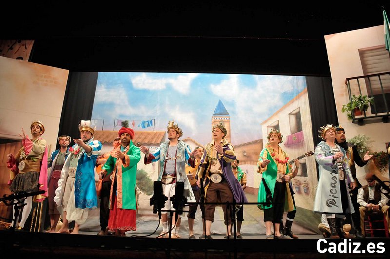 Los 8 emperaores Los 8 emperaores