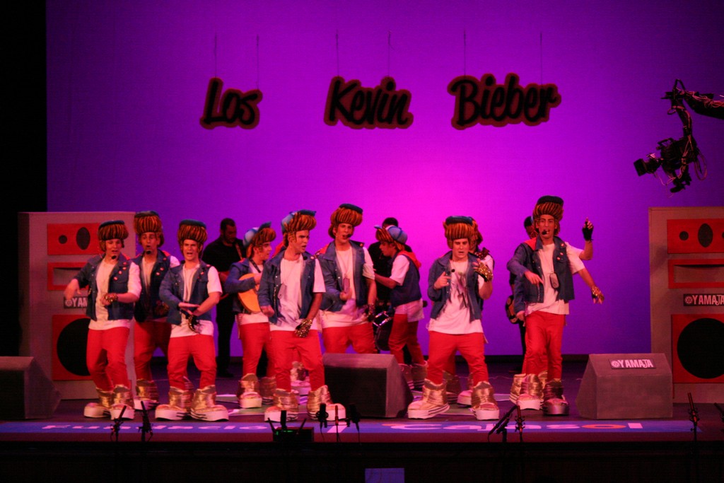<h2>Unos kevin bieber muy chirigoteros</h2><br/>