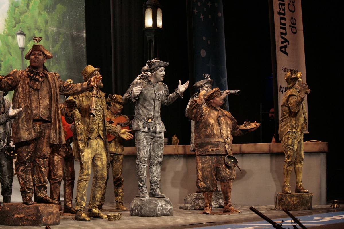 <h2>Aquél que no tenga dinero que siga a la espera</h2><br/>