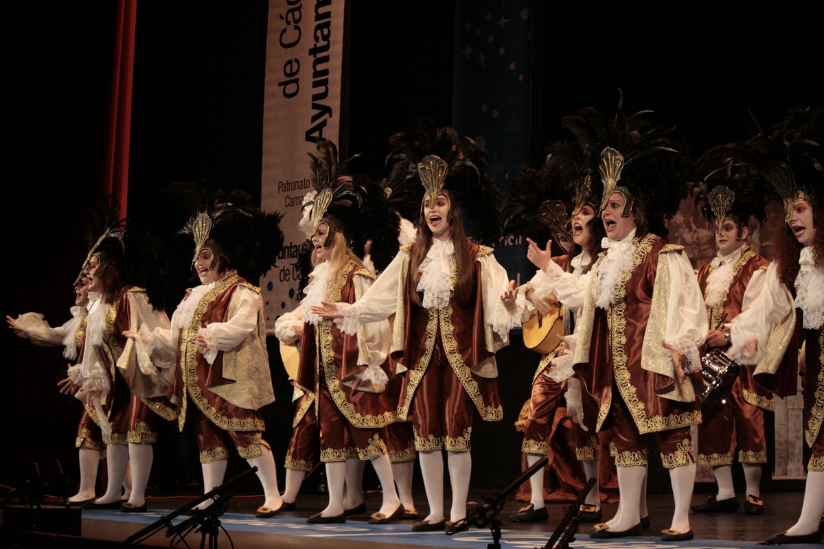 <h2>Mujeres que si pueden cantar en el falla</h2><br/>