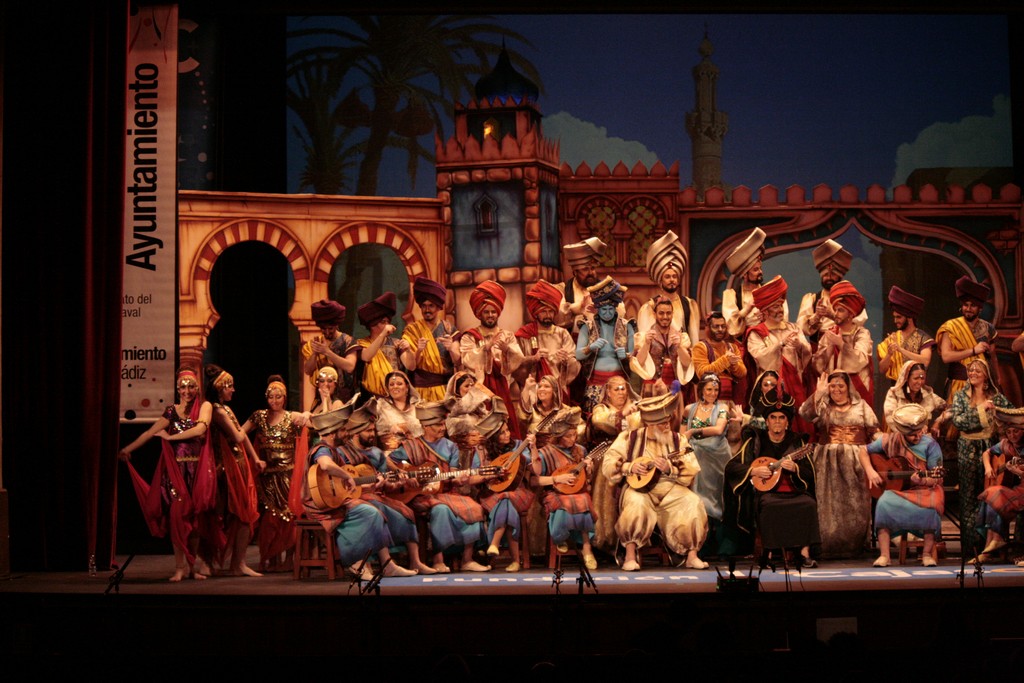 <h2>Un coro de sánlucar con mucho genio</h2><br/>