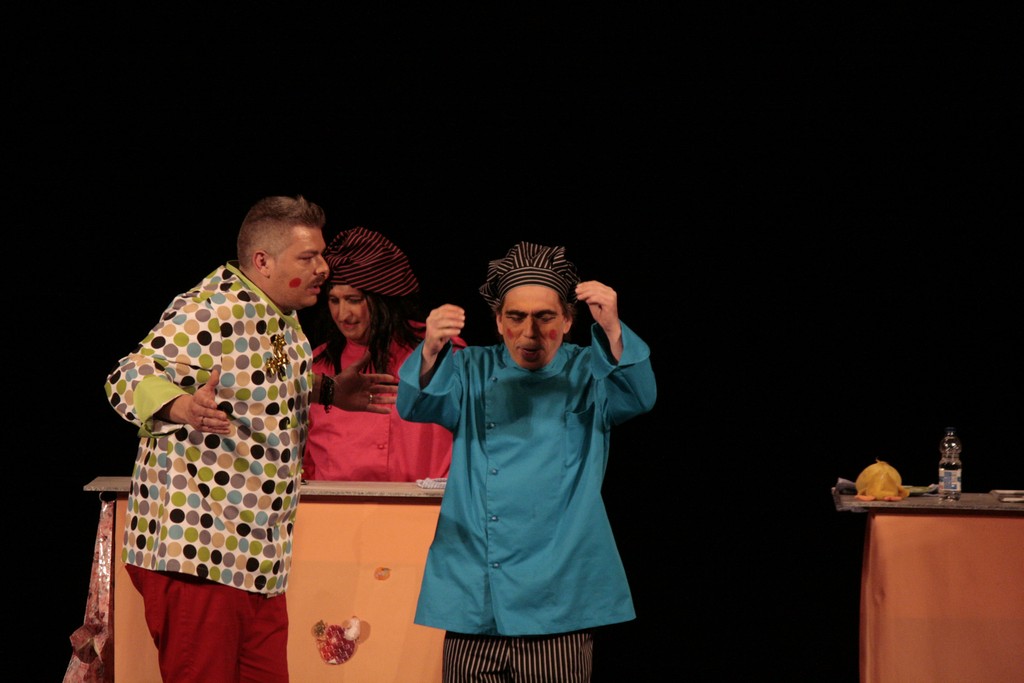 Los que tienen en cadiz la salten por el mango