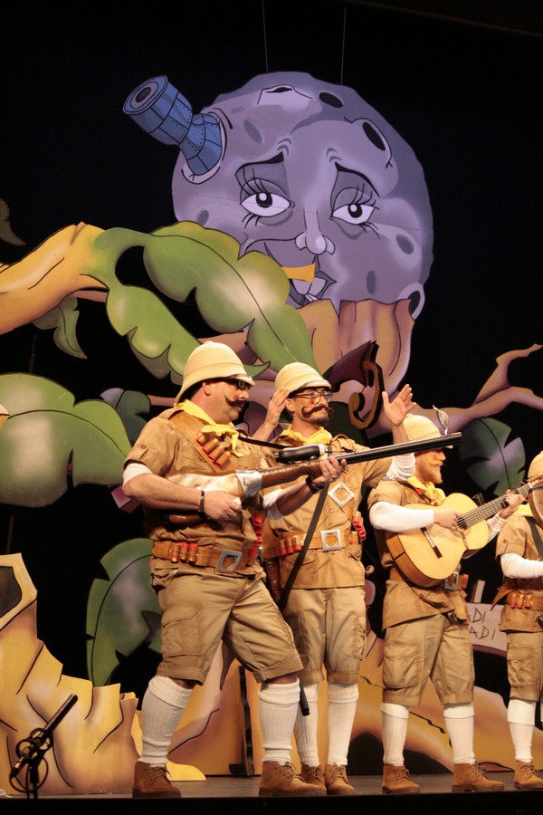 Una especie en extincion (los chirigoteros)