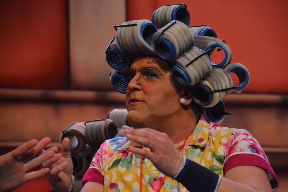 ¡ojú que bochorno! ¡ojú que bochorno!