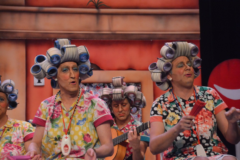 ¡ojú que bochorno! ¡ojú que bochorno!