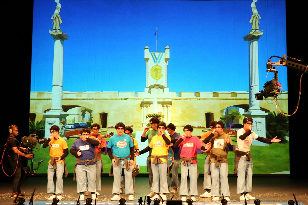 Los campeones Los campeones