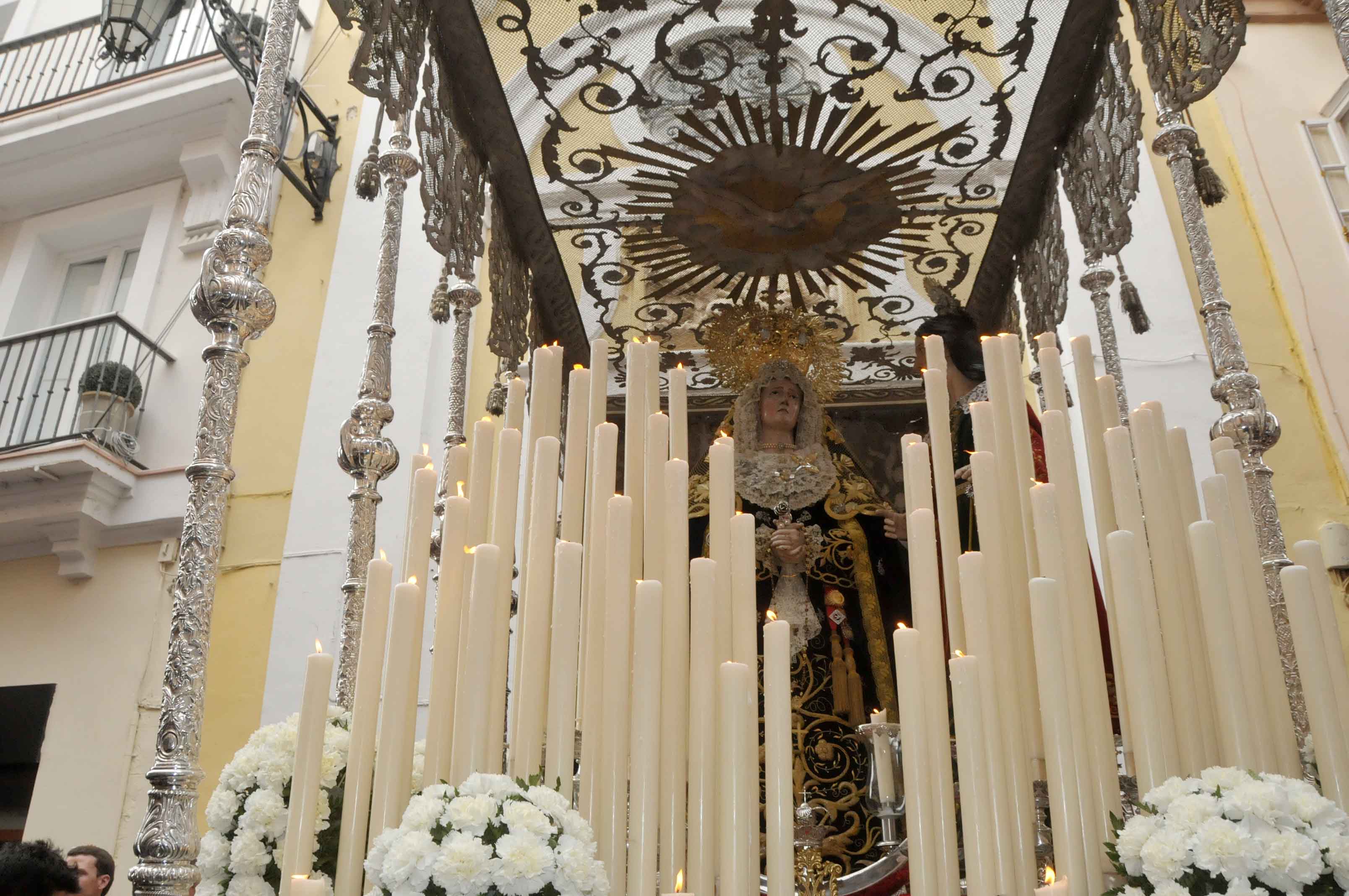 El ecce-homo es una archicofradía del martes santo que recuerda el romanticismo gaditano del siglo xviii