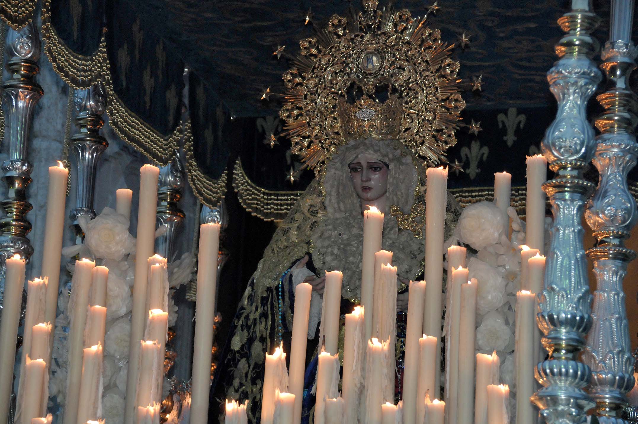 Tras una inquieta cuaresma, por fin llegó el viernes santo para expiración Tras una inquieta cuaresma, por fin llegó el viernes santo para expiración