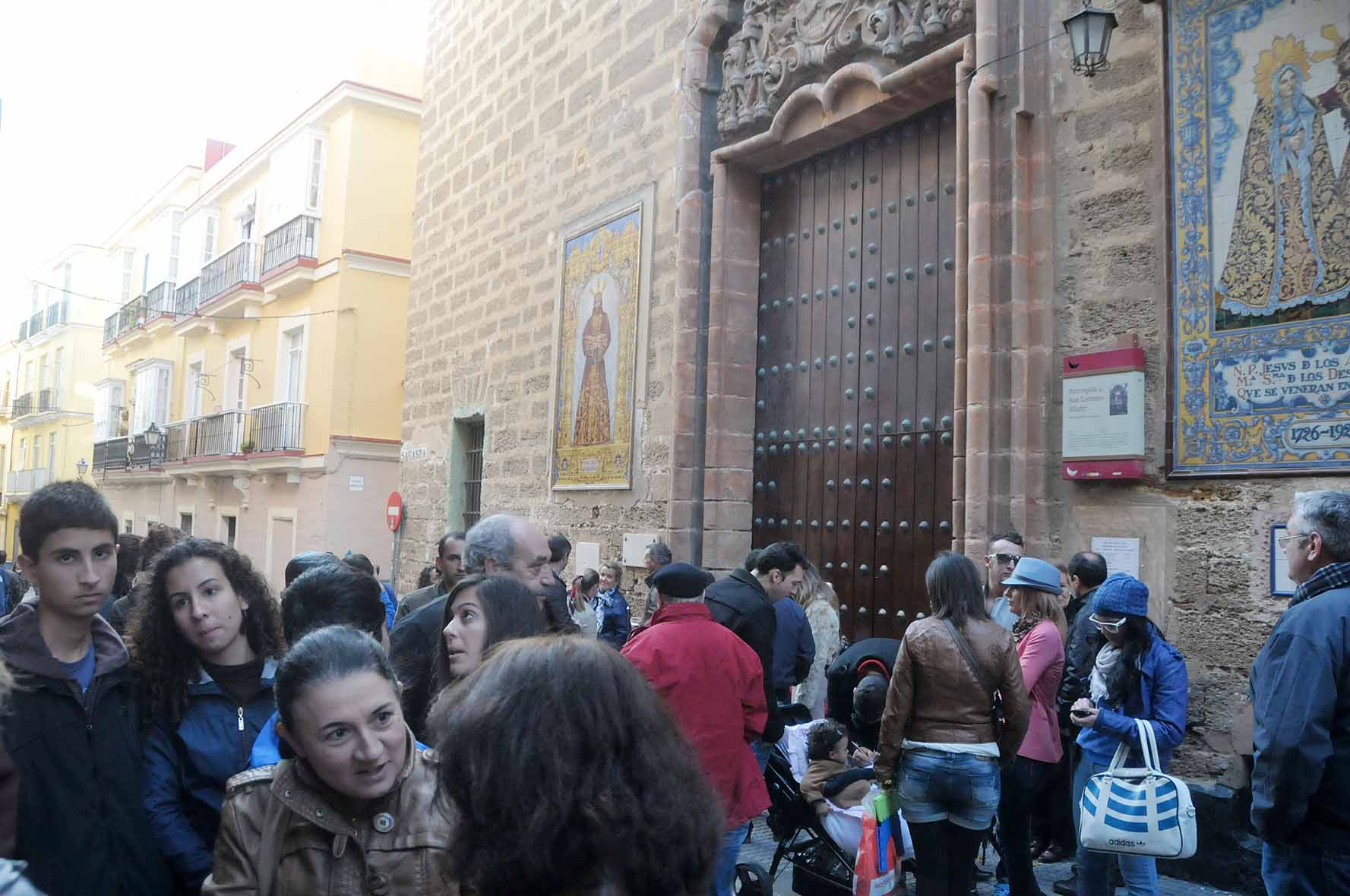 El viernes santo de 2012 no se recordará precisamente por el lucimiento de las cuatro hermandades de la jornada El viernes santo de 2012 no se recordará precisamente por el lucimiento de las cuatro hermandades de la jornada