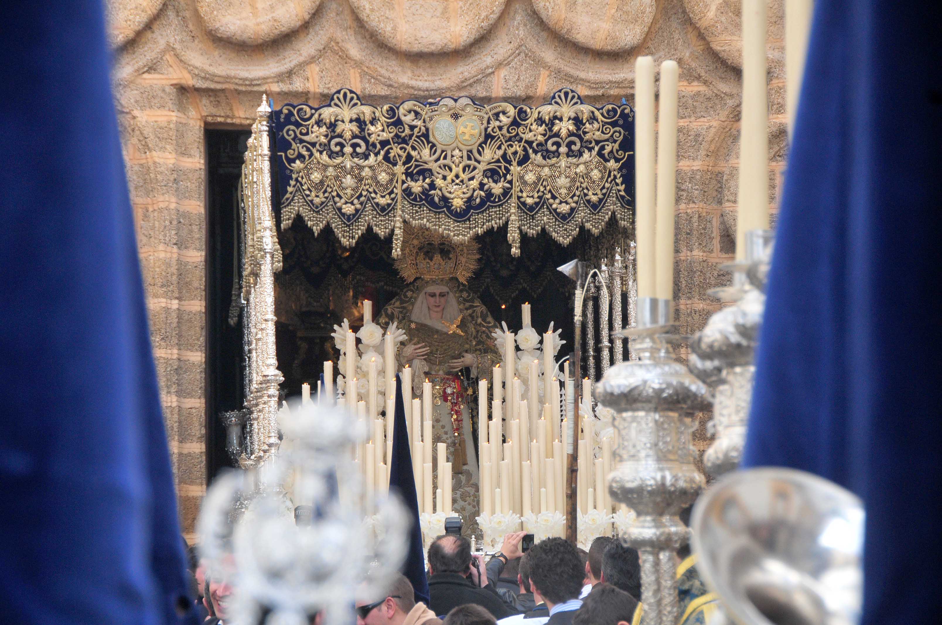 75 años haciendo el milagro en la viña