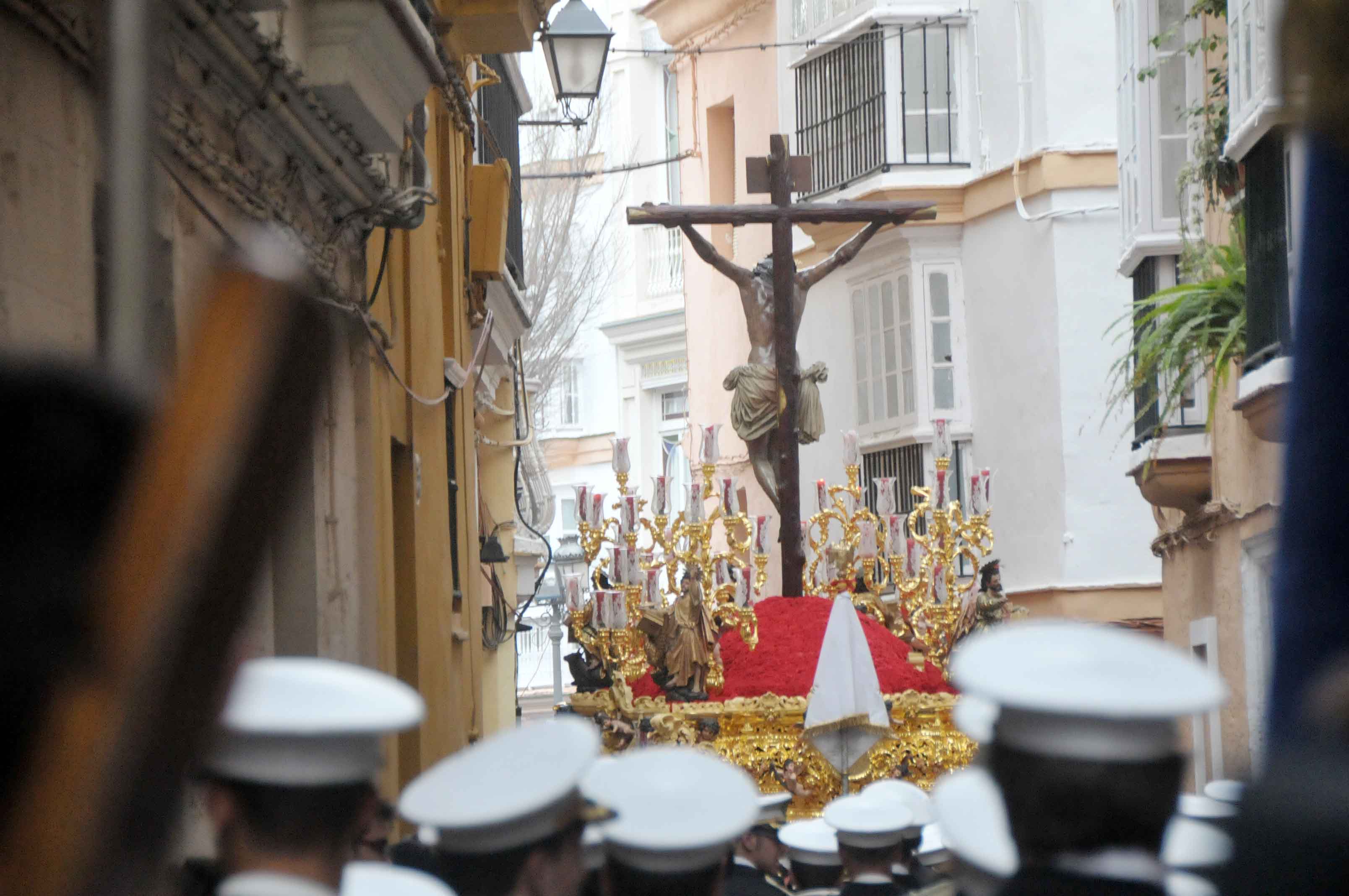 Los viñeros vibraron con su cristo y su virgen y despidieron a ambas imágenes no para siempre si no con un simple hasta luego Los viñeros vibraron con su cristo y su virgen y despidieron a ambas imágenes no para siempre si no con un simple hasta luego