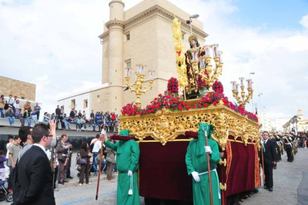 Bajo la protección de los marianistas