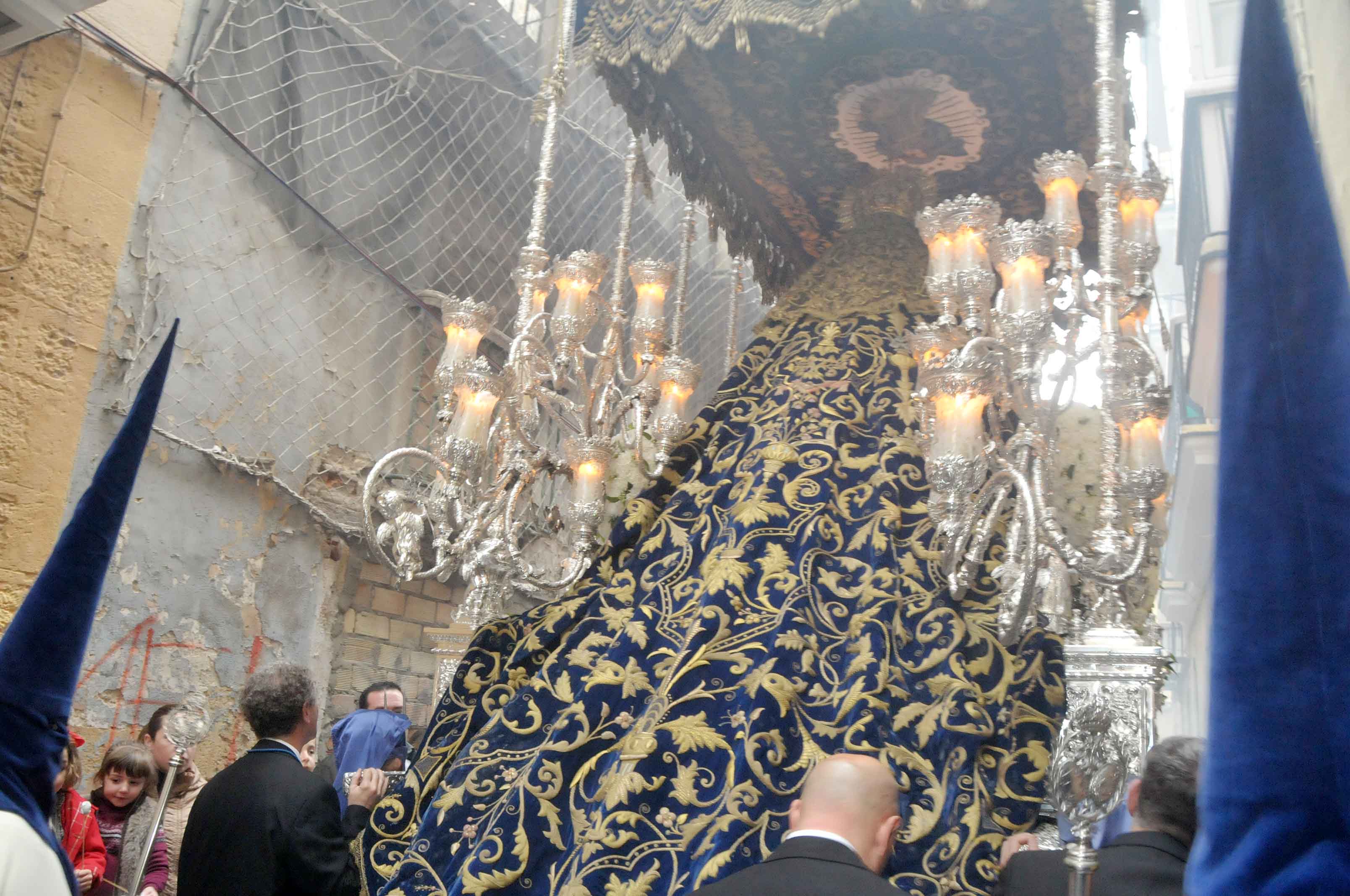 Manto de la virgen de las penas Manto de la virgen de las penas
