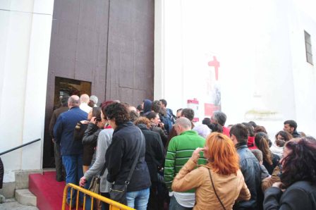 No pudieron estrenar el cambio de día