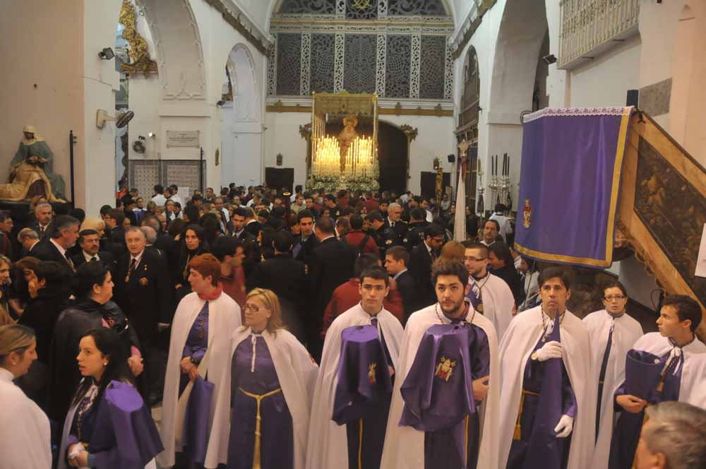 La junta de gobierno de la hermandad del nazareno decidió no procesionar tampoco este año y el barrio de santa maría se quedó huérfana de sus veneradas imágenes