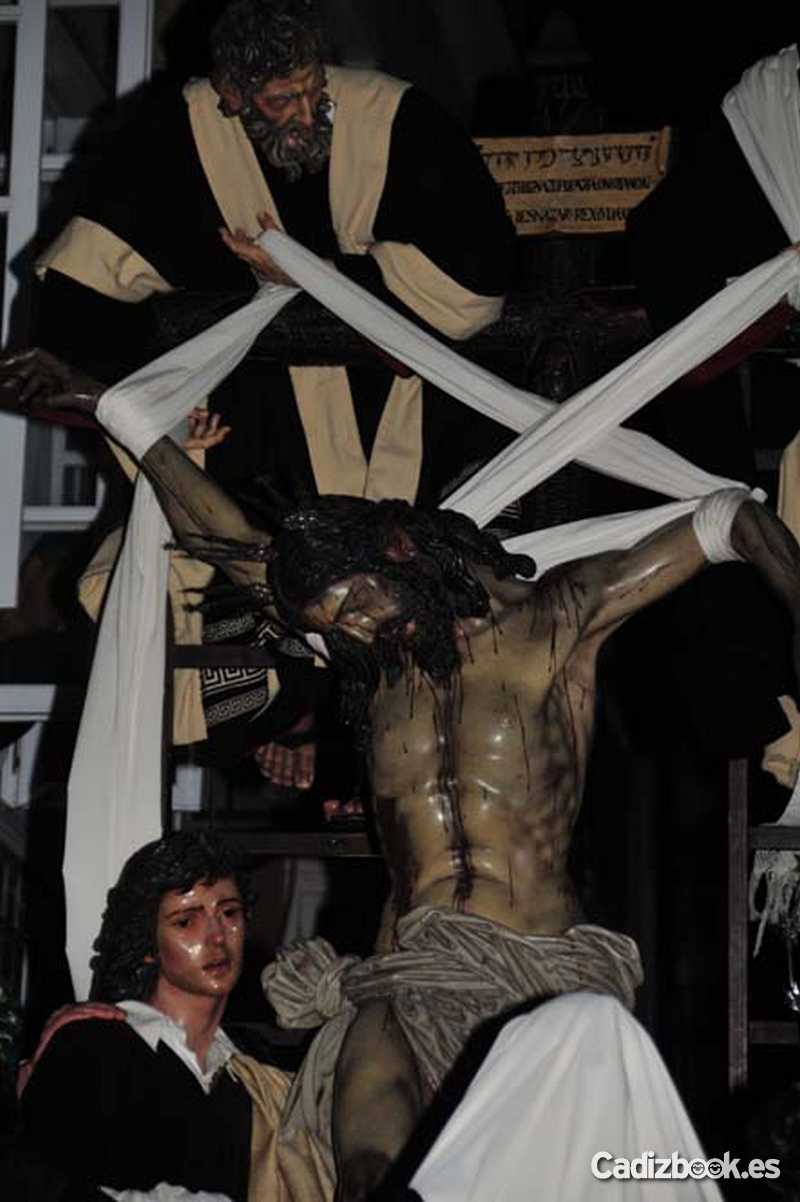 Descendimiento-salida procesional 2011