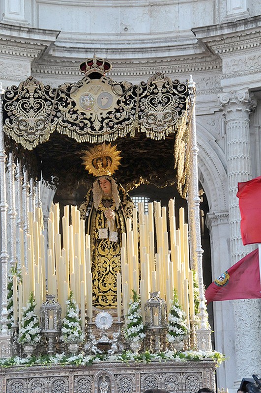 Servitas-procesión de la virgen de los dolores