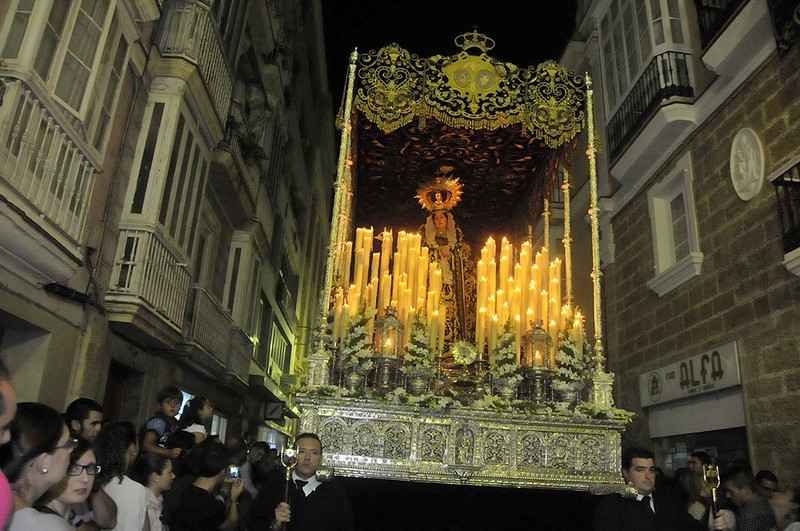 Servitas-procesión de la virgen de los dolores