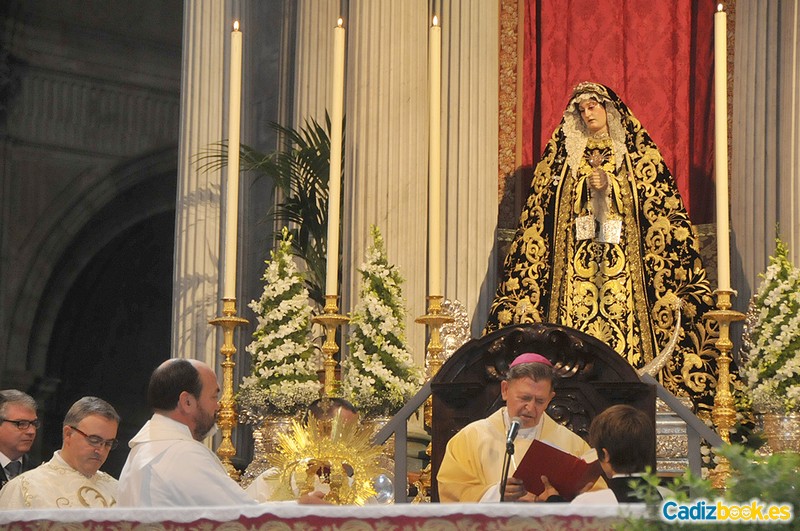 Servitas-coronacion virgen de los dolores