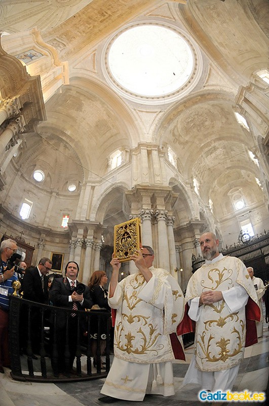 Servitas-coronacion virgen de los dolores