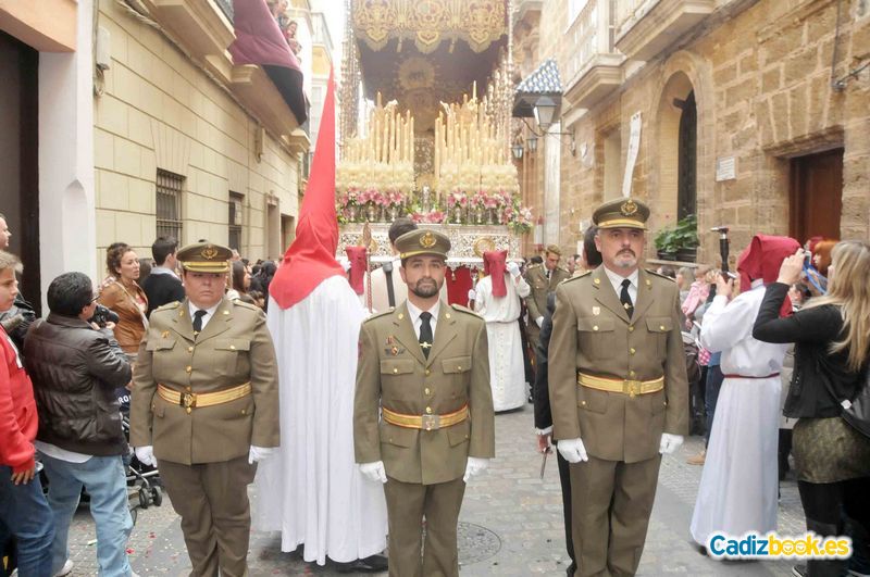 Las penas-salida procesional 2012