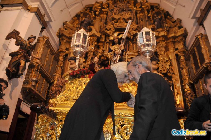 Nazareno-entrega del bastón de mando