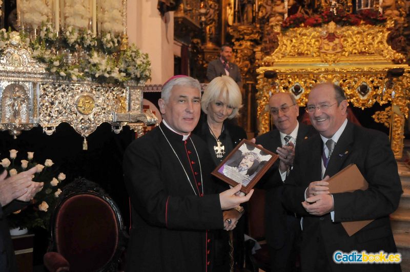 Nazareno-entrega del bastón de mando