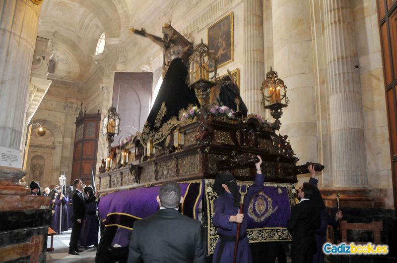 Piedad-salida procesional 2012