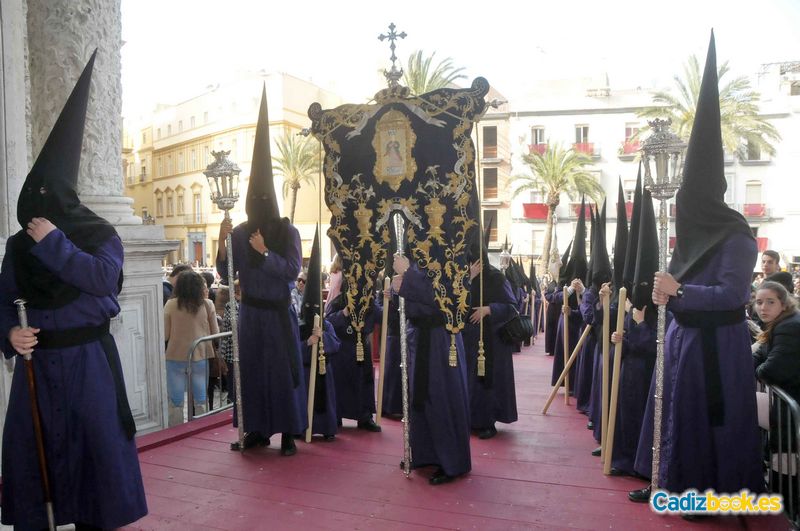 Piedad-salida procesional 2012