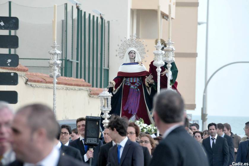 Las aguas-traslado y via crucis 2014