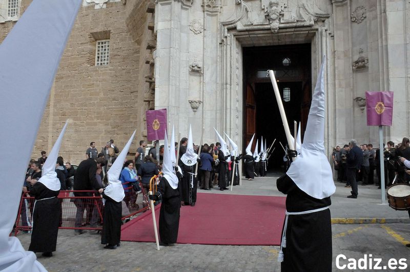 Santo entierro (soldedad)-salida procesional 2014