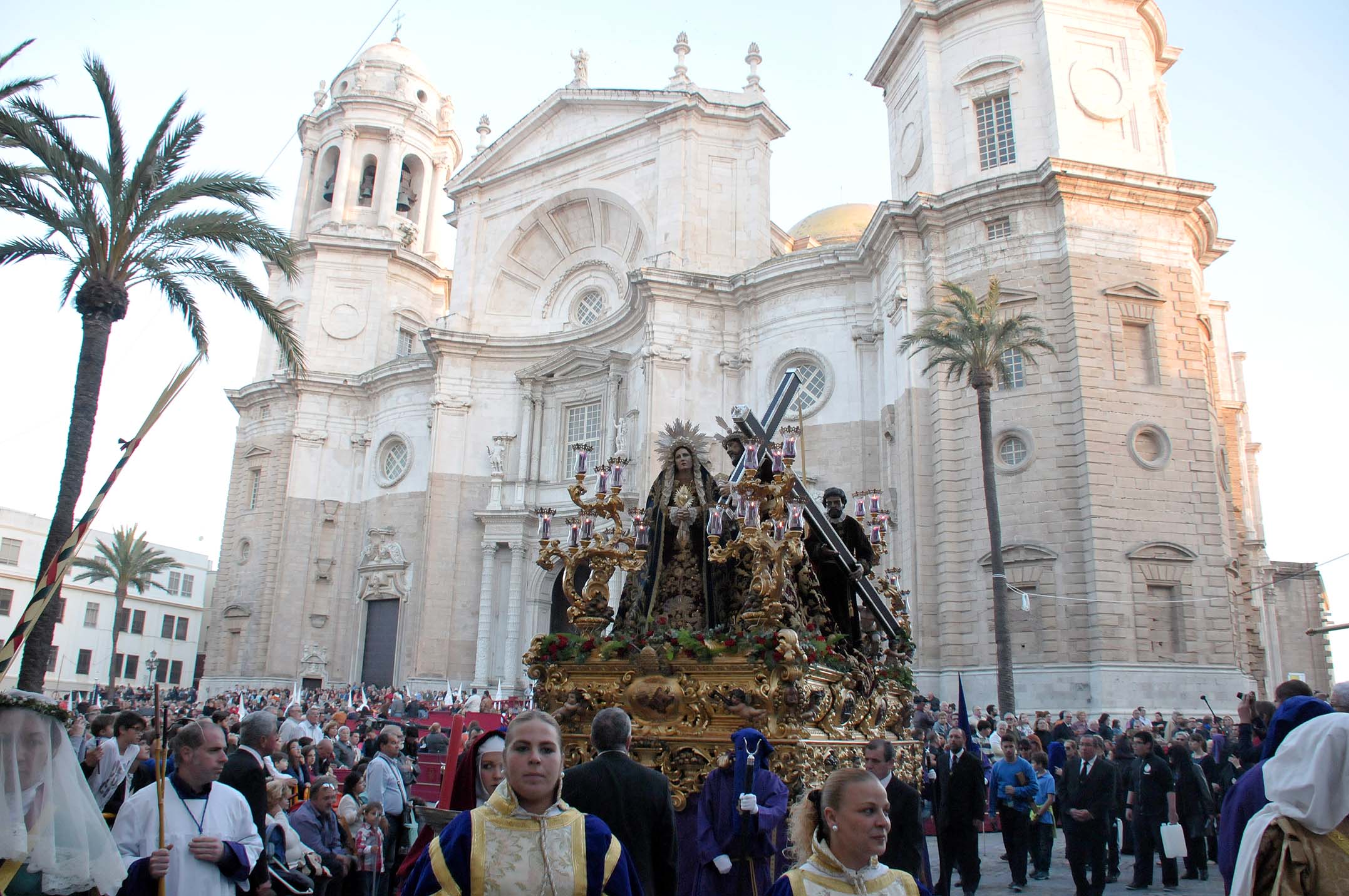 Regreso a san lorenzo de afligidos por la calle santa inés