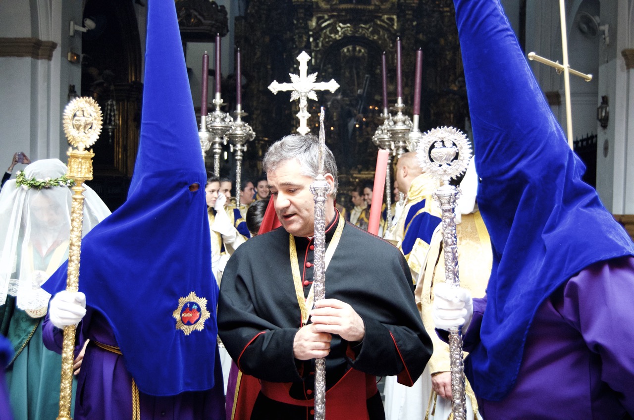 Cádiz, la calle de la amargura donde se encuentran jesús y su madre