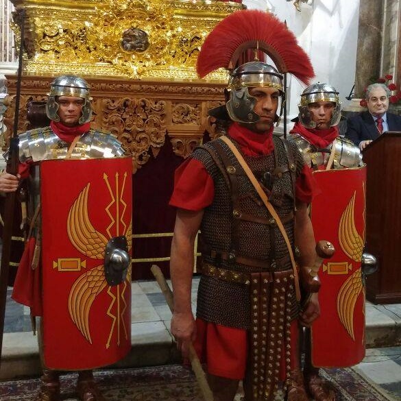 Clasicismo, tradición y aniversario para el martes santo