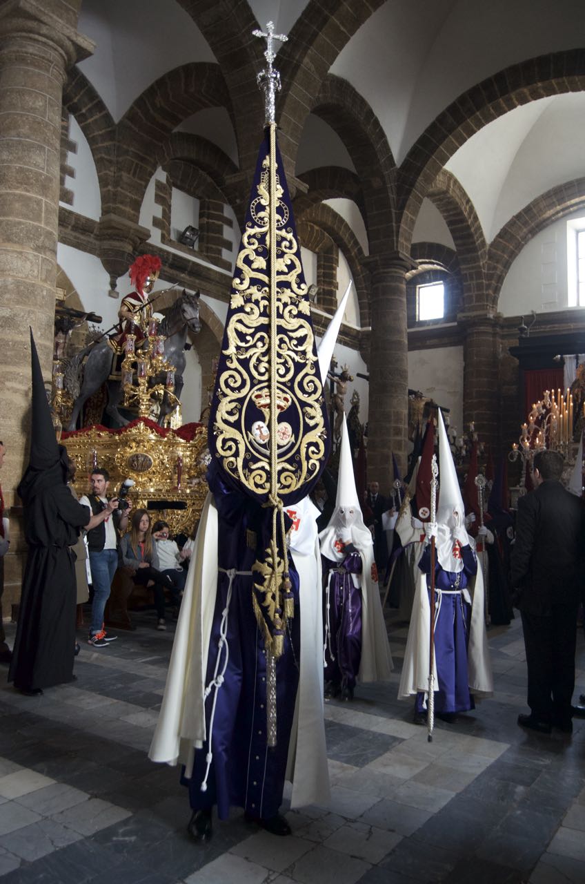 Santo entierro - salida procesional 2015