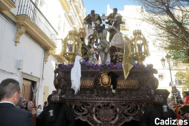 Viernes santo de recogimiento y luto