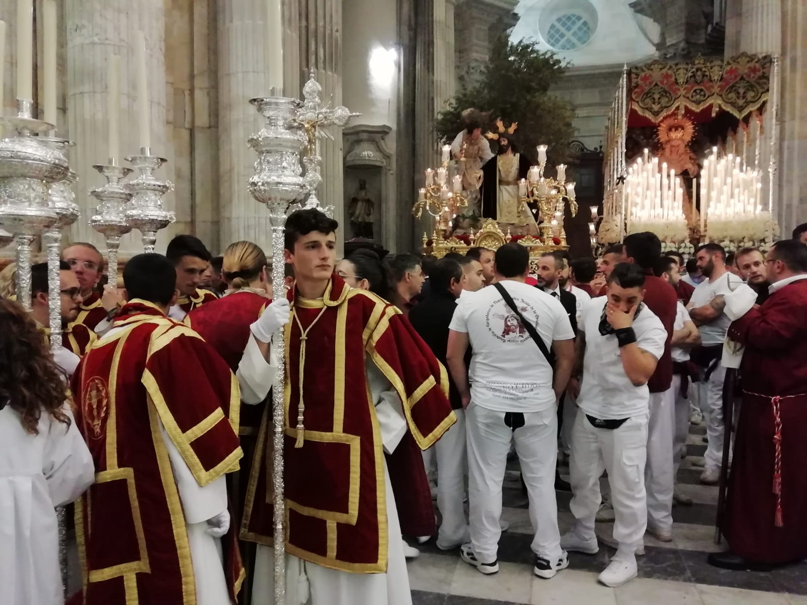 Jueves santo de devoción y madrugada de perdón